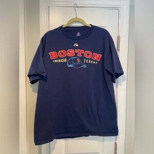 Majestic Size L Navy Blue V Neck Tee Shirt Boston Red Sox Legacy Baseball Hat